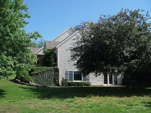 5th image of 5542 N Thorn Ln