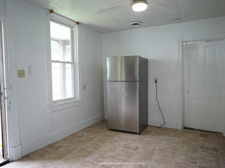 14-16 N Canal St #14 — Photo 3