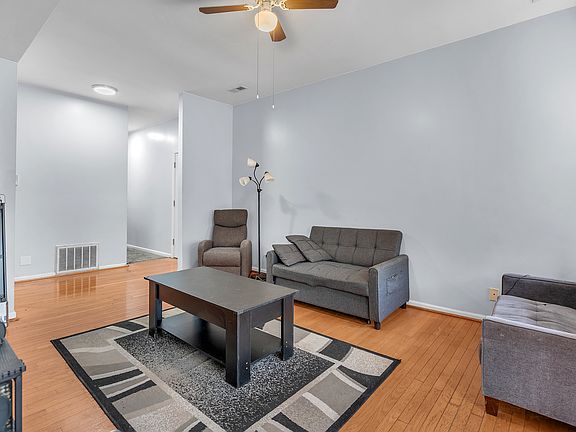 5th image of 6706 S Ridgeland Ave #3C