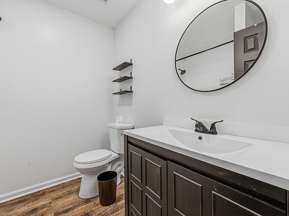 5th image of 3158 Huttersfield Cir