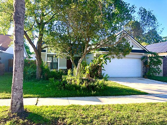 3rd image of 1012 Pearson Dr