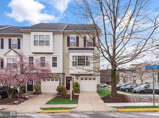 2166 Capstone Cir, Herndon, VA 20170