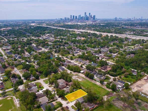 3019 Grovey St, Houston, TX 77026
