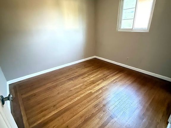 5th image of 755 Templeton Ave APT 8