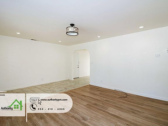 5th image of 2061 Jewell Ln