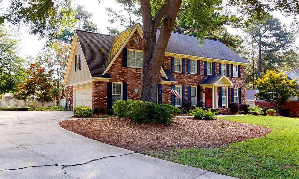 1st image of 136 Wood Creek Dr