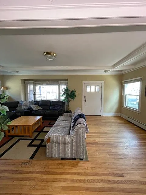 1819 11th Ave — Photo 3