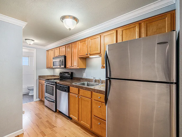 36 N Emerson St #205 — Photo 8