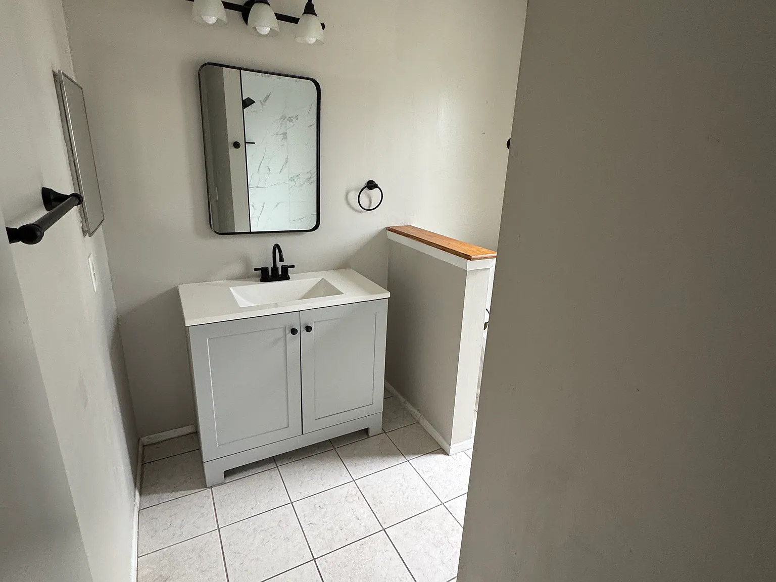 3270 Laurel Dale Dr — Photo 4