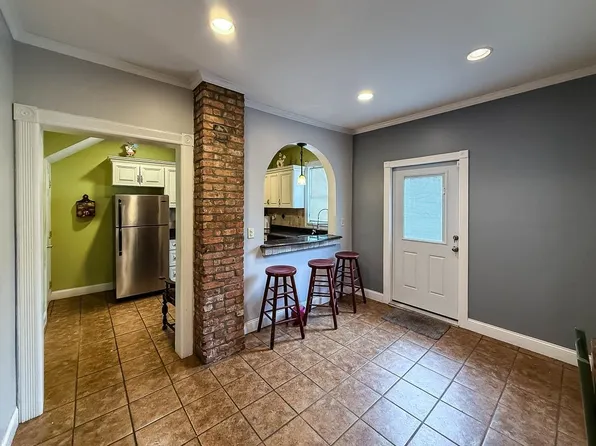 125 Poplar Street image 11 of 44