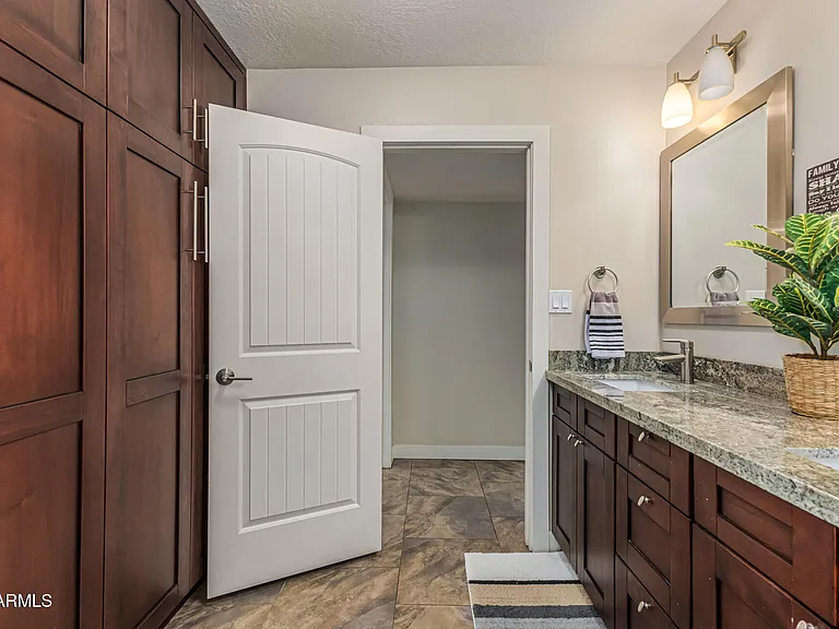 5821 E Cactus Rd — Photo 40