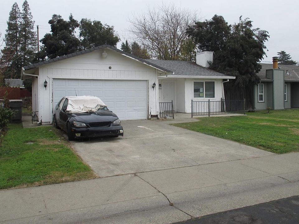 1st image of 1032 Marston St