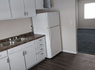 2301 20th St APT 3D, Zion, IL 60099