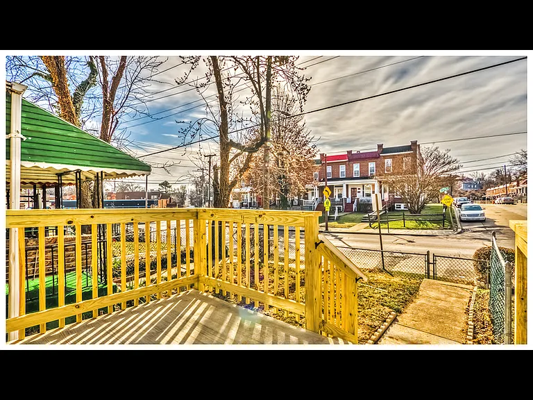 3336 W Caton Ave — Photo 3