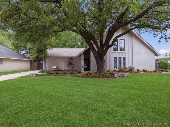 7031 E 51st Ct, Tulsa, OK 74145