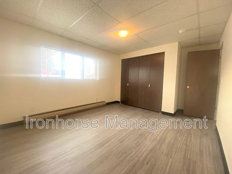 801 W Villard St #29 — Photo 16