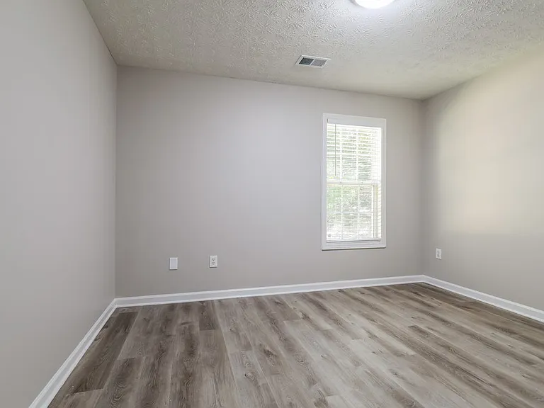 663 Stonecrest Dr — Photo 13