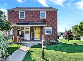 1622 Meade St, Reading, PA 19607
