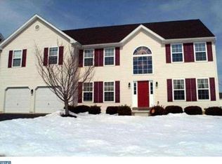 1561 Silo Hill Ln, Breinigsville, PA 18031