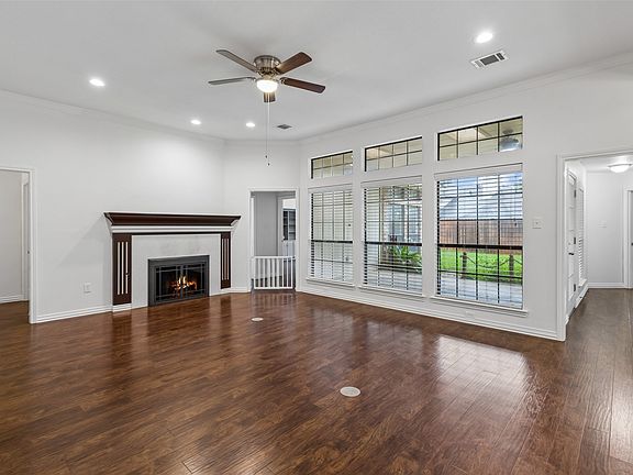 4th image of 2507 Mandy Way