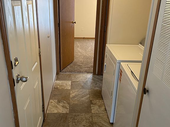 5th image of 9904 Julie Dr #221