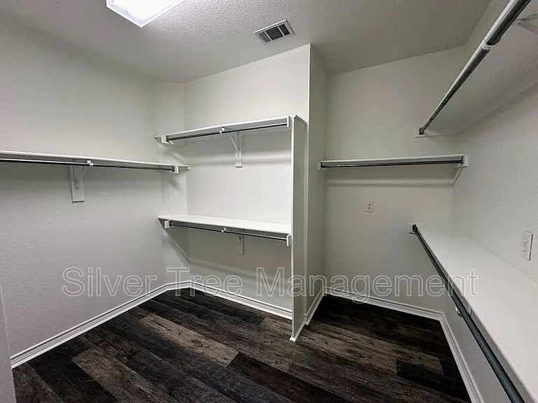 3200 Blenheim Ct — Photo 31