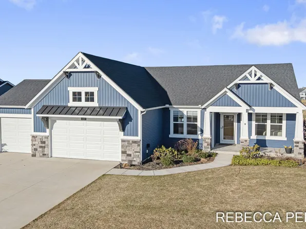 4497 Point Superior Ct, Holland, MI 49424