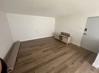 4294 Chateau De Ville Dr APT C, Saint Louis, MO