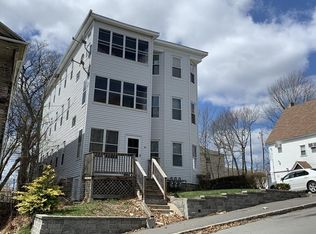 21 Stanton St, Worcester, MA 01605