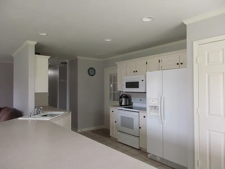 32 Reno Dr — Photo 4