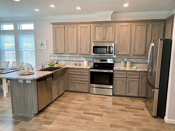 4th image of 353 NE Starboard Way #353