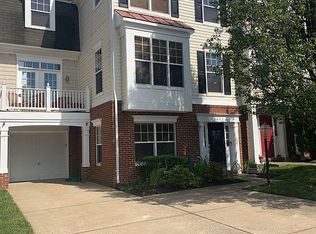 8263 Glade Bank Dr, Manassas, VA 20111