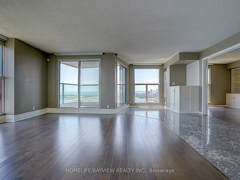 99 Harbour Sq #3108 — Photo 9