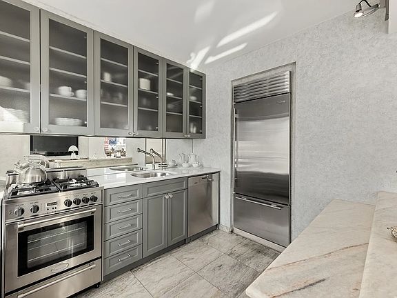 5th image of 605 Park Ave APT 14E
