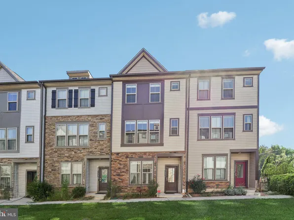 127 Tolocka Ter NE, Leesburg, VA 20176