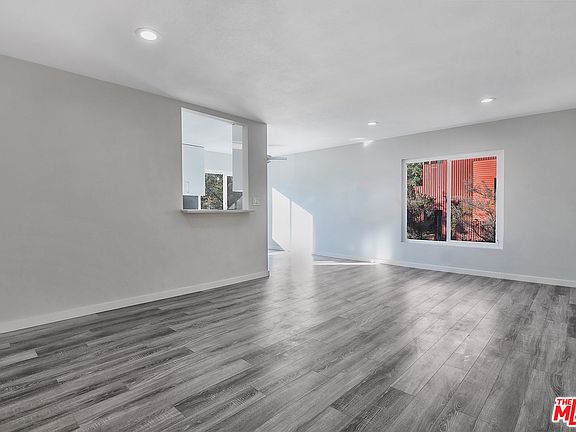 2nd image of 1132 N Formosa Ave APT 09