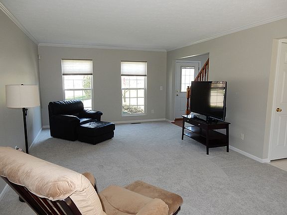 2nd image of 408 Wyndham Dr