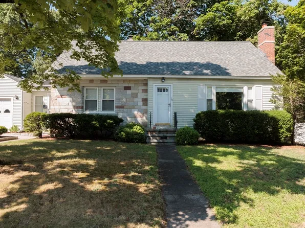 10 Marinel Ave, North Chelmsford, MA 01863