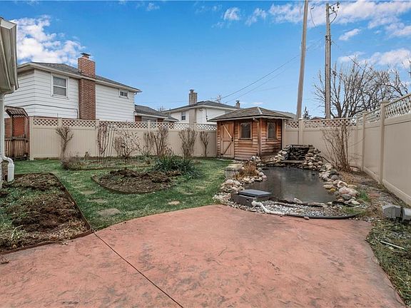 4th image of 106 Welwyn Cir