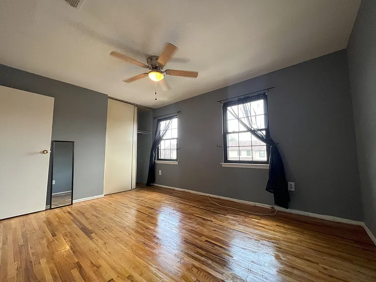 54 Village Green Way — Photo 9