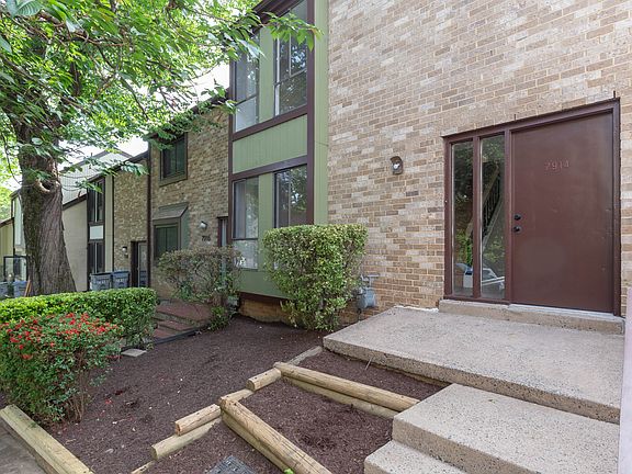 3rd image of 7914 Towerbell Ct