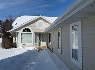 1940 Topaz Pointe Ln SW, Rochester, MN 55902