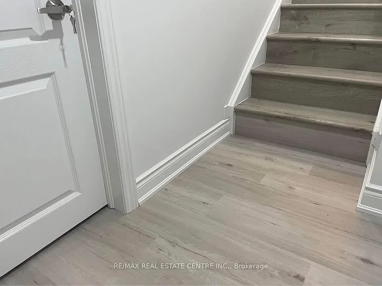 7 Branigan Cres #BSMNT — Photo 1