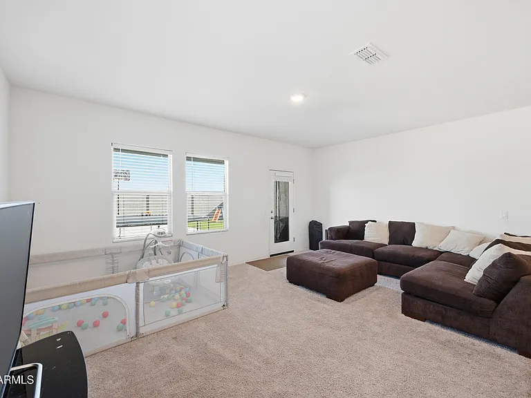 2022 E New Bonnet Ln — Photo 7