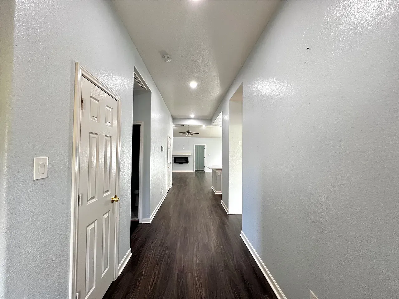 3 bed, 1649 sqft, $1,995 — Photo 3