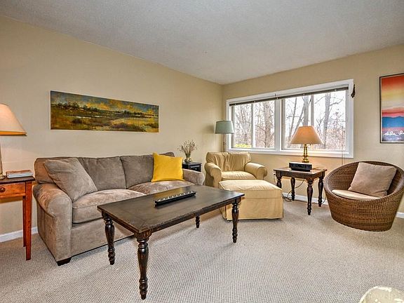 3rd image of 500 Colonial Dr Unit 8