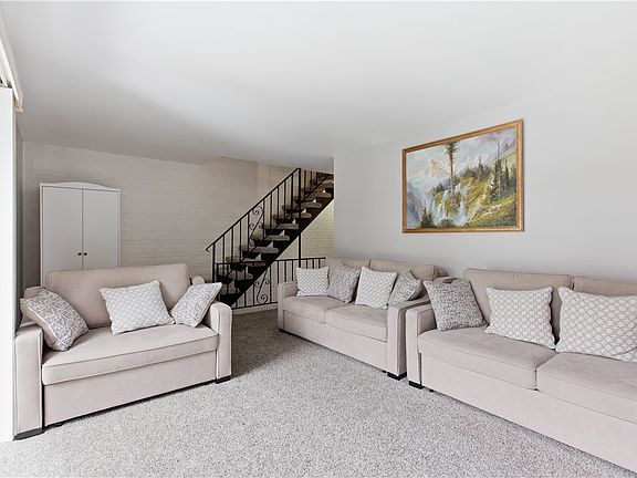 5th image of 314 Woodbridge Dr