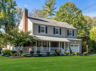 1232 Sunnyfield Ln, Scotch Plains, NJ 07076
