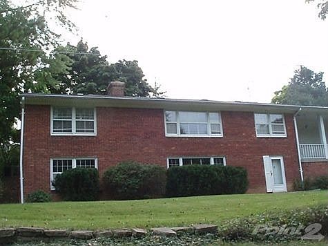 2nd image of 2380 Cloverlawn Ave