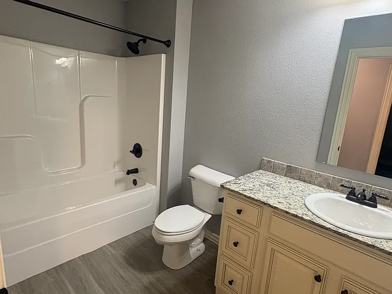 1103B Springhill Rd #B — Photo 2
